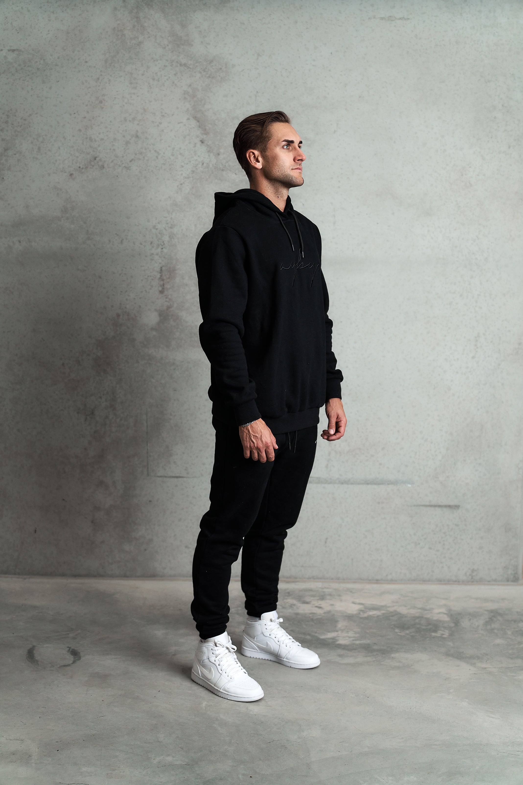 Signature Hoodie - Black